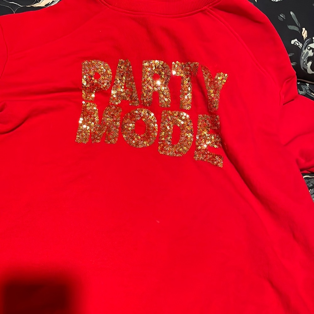 This is a party mode shirt/ long sleeve